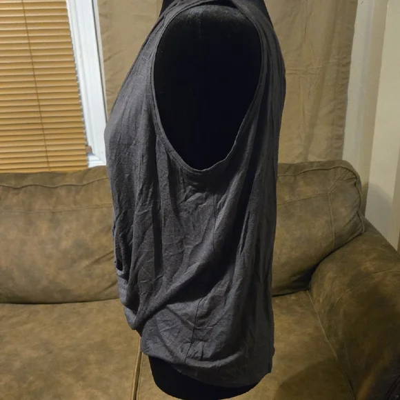 Maurices Charcoal Gray Drape Front Tank Top Size Large NWT - Picture 3 of 5
